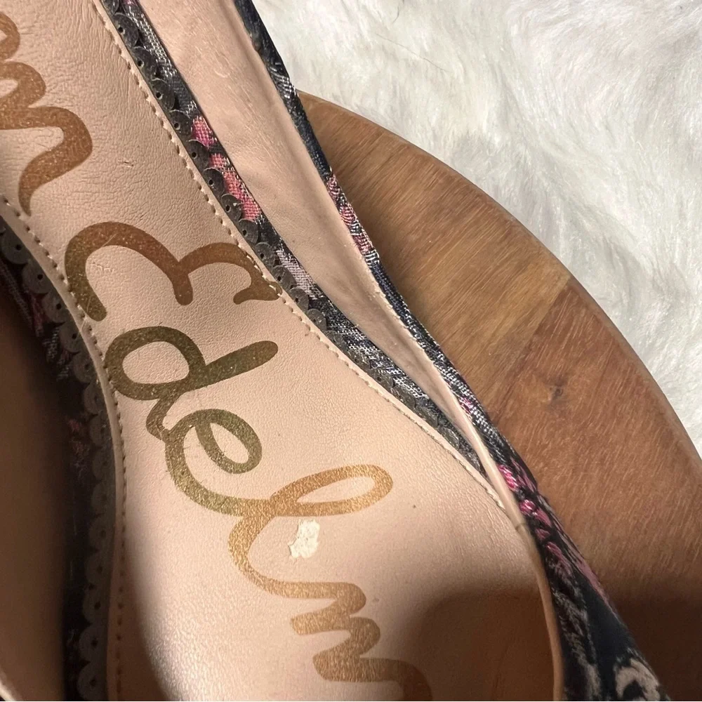 Sam Edelman Navy Blue and Pink Heels with Floral Embroidery Size 8 - Picture 11 of 13